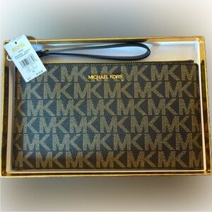 NWT Michael Kors large zip clutch wallet